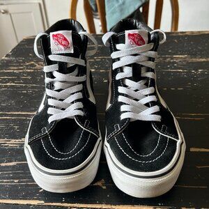 Vans Men's Sk8-Hi Pro Black/White Stripe High Tops-Mens 7/Womens 8.5-MINT cond.